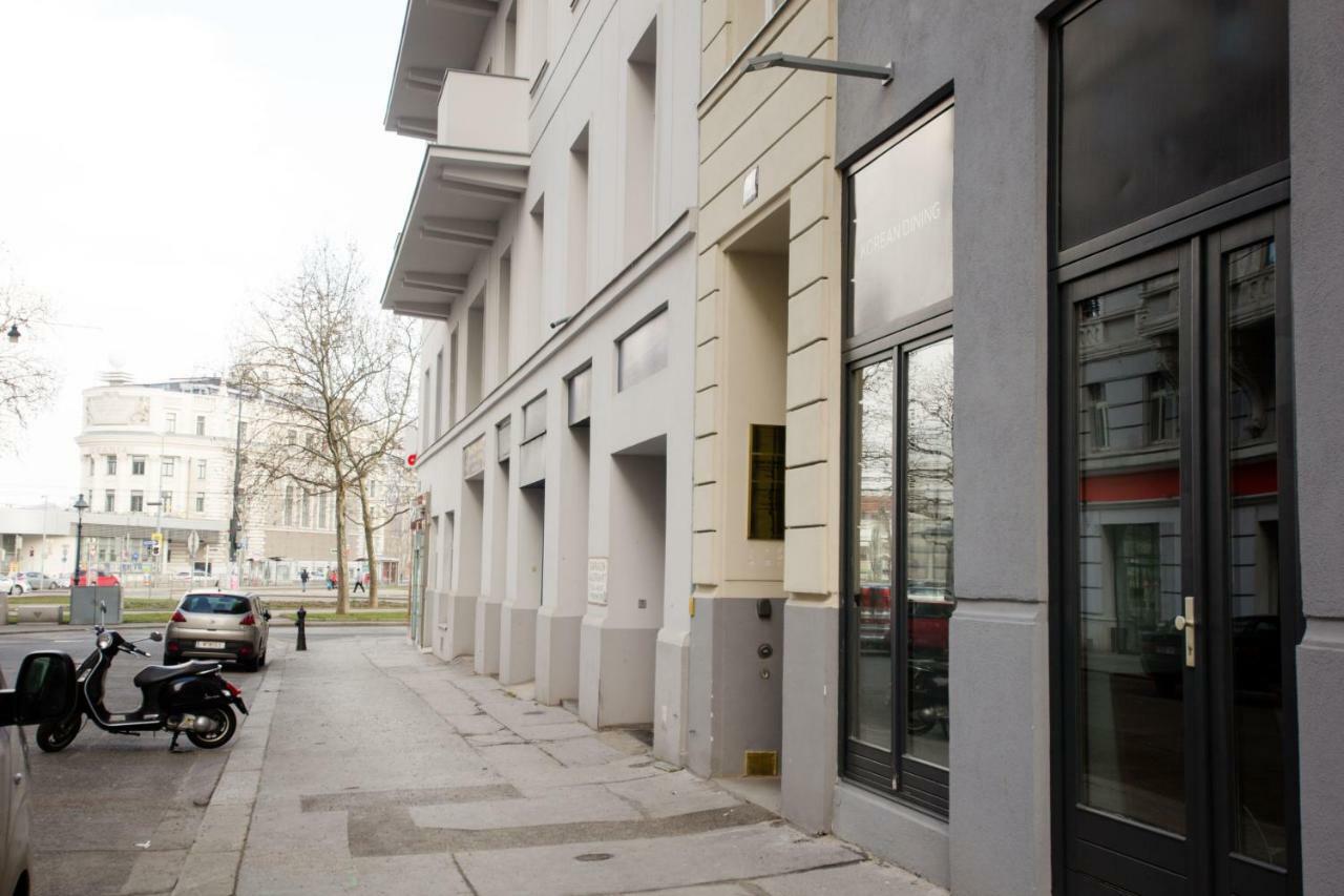 Studio Apartments Urania - Mai'S Apartments Viena Exterior foto