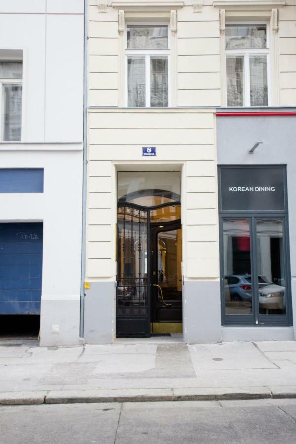 Studio Apartments Urania - Mai'S Apartments Viena Exterior foto