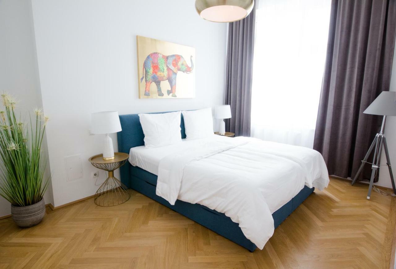 Studio Apartments Urania - Mai'S Apartments Viena Exterior foto