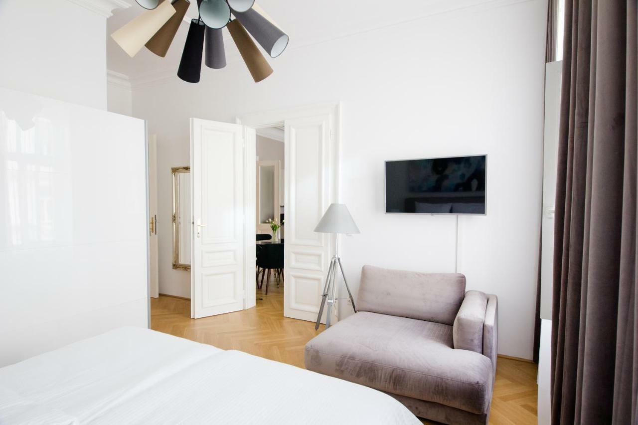Studio Apartments Urania - Mai'S Apartments Viena Exterior foto