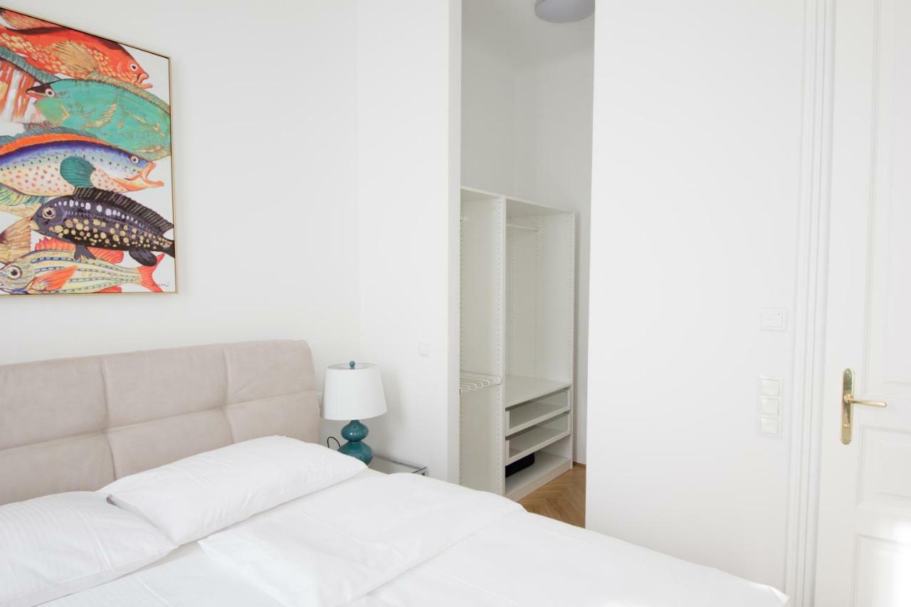 Studio Apartments Urania - Mai'S Apartments Viena Exterior foto