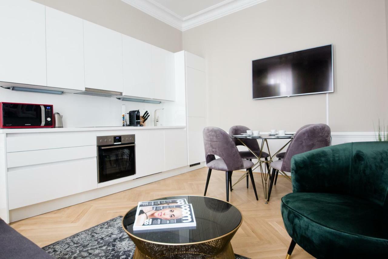 Studio Apartments Urania - Mai'S Apartments Viena Exterior foto